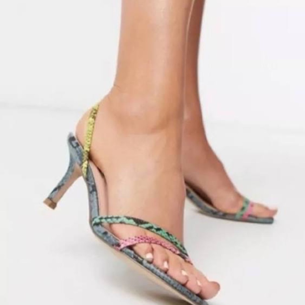 Steve Madden Loft Strappy Open Toe Heels  Multi Color Snake Skin Kitten Heel